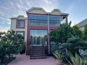 İcarəyə verilir 3 otaqlı 250 m2 bağ evi Buzovna