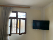 İcarəyə verilir 2 otaqlı 55 m2 köhnə tikili Rəssamlıq Akademiyası