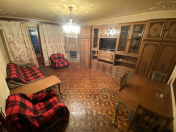 İcarəyə verilir 3 otaqlı 92 m2 köhnə tikili İnşaatçılar m.