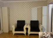 İcarəyə verilir 2 otaqlı 50 m2 köhnə tikili İnşaatçılar m.