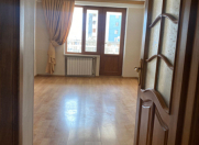 İcarəyə verilir 3 otaqlı 60 m2 köhnə tikili Yasamal bazarı