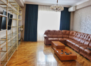 İcarəyə verilir 3 otaqlı 105 m2 yeni tikili 28 May m.