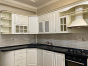 İcarəyə verilir 4 otaqlı 160 m2 yeni tikili Nəriman Nərimanov m.