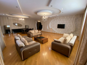 İcarəyə verilir 4 otaqlı 237 m2 yeni tikili Gənclik m.