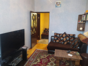 İcarəyə verilir 3 otaqlı 100 m2 həyət evi Nizami m.