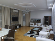 İcarəyə verilir 3 otaqlı 140 m2 yeni tikili Tibb Universiteti