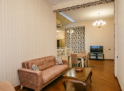 İcarəyə verilir 4 otaqlı 196 m2 yeni tikili Sahil m.