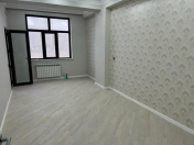 Satılır 2 otaqlı 60 m2 yeni tikili Memar Əcəmi m.