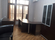 İcarəyə verilir 3 otaqlı 100 m2 ofis Nəsimi r.