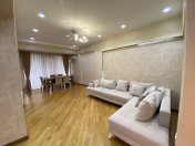 İcarəyə verilir 3 otaqlı 146 m2 yeni tikili Şah İsmayıl Xətai m.