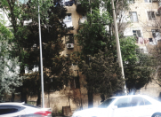 Satılır 3 otaqlı 75 m2 köhnə tikili Rusiya səfirliyi