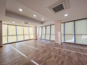 İcarəyə verilir 3 otaqlı 135 m2 ofis Fəvvarələr meydanı