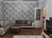 İcarəyə verilir 3 otaqlı 138 m2 yeni tikili 8 Noyabr m.