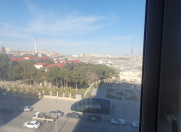 İcarəyə verilir 3 otaqlı 131 m2 yeni tikili 8 Noyabr m.