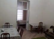 İcarəyə verilir 2 otaqlı 60 m2 köhnə tikili 28 May m.