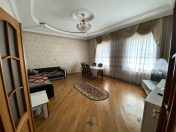 Satılır 6 otaqlı 260 m2 həyət evi Elit ticarət mərkəzi