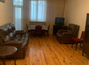 İcarəyə verilir 2 otaqlı 60 m2 yeni tikili 8 Noyabr m.