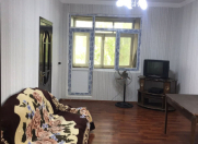 İcarəyə verilir 2 otaqlı 47 m2 köhnə tikili Memar Əcəmi m.