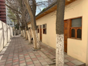 Satılır 15 otaqlı 300 m2 obyekt 8 km