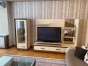 İcarəyə verilir 4 otaqlı 200 m2 yeni tikili Şah İsmayıl Xətai m.