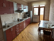 İcarəyə verilir 3 otaqlı 135 m2 yeni tikili 20 yanvar m.