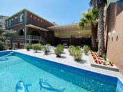 Satılır 9 otaqlı 500 m2 villa Buzovna