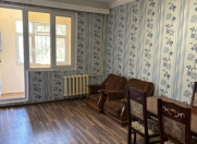 İcarəyə verilir 3 otaqlı 86 m2 köhnə tikili 4 mkr