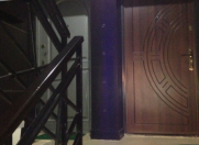 İcarəyə verilir 2 otaqlı 65 m2 köhnə tikili Xəqani ticarət mərkəzi