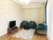 İcarəyə verilir 3 otaqlı 94 m2 yeni tikili Qara Qarayev m.