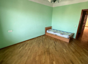 İcarəyə verilir 3 otaqlı 80 m2 köhnə tikili Tibb Universiteti