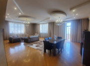 Satılır 4 otaqlı 237 m2 yeni tikili Nərimanov r.