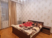 İcarəyə verilir 3 otaqlı 70 m2 köhnə tikili Sahil m.