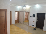 İcarəyə verilir 3 otaqlı 125 m2 yeni tikili İzmir parkı