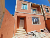 Satılır 4 otaqlı 150 m2 həyət evi Xırdalan