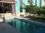 İcarəyə verilir 5 otaqlı 300 m2 bağ evi Novxanı