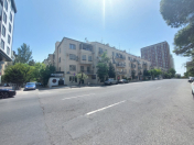 İcarəyə verilir 2 otaqlı 70 m2 köhnə tikili Nəsimi r.