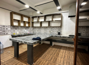 Satılır 8 otaqlı 400 m2 obyekt 8 km