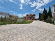 Satılır 7 otaqlı 750 m2 villa Buzovna