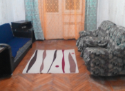 İcarəyə verilir 2 otaqlı 75 m2 köhnə tikili 8 km