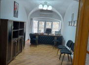 İcarəyə verilir 2 otaqlı 65 m2 ofis İçəri Şəhər m.