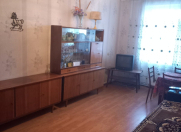 İcarəyə verilir 3 otaqlı 80 m2 köhnə tikili Xalqlar Dostluğu m.