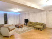İcarəyə verilir 4 otaqlı 200 m2 yeni tikili 28 May m.