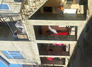 Satılır 6 otaqlı 3 m2 həyət evi Qaraçuxur