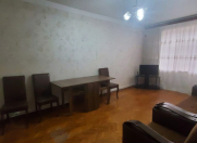 İcarəyə verilir 3 otaqlı 80 m2 köhnə tikili Neftçilər m.