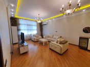 İcarəyə verilir 2 otaqlı 120 m2 yeni tikili 28 May m.