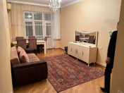 İcarəyə verilir 2 otaqlı 70 m2 köhnə tikili Xətai r.