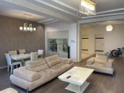 Satılır 4 otaqlı 203 m2 yeni tikili 2 mkr