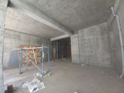 Satılır 1 otaqlı 140 m2 obyekt 28 May m.