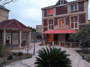 İcarəyə verilir 5 otaqlı 350 m2 bağ evi Novxanı