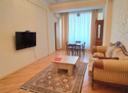 İcarəyə verilir 2 otaqlı 80 m2 yeni tikili Şah İsmayıl Xətai m.